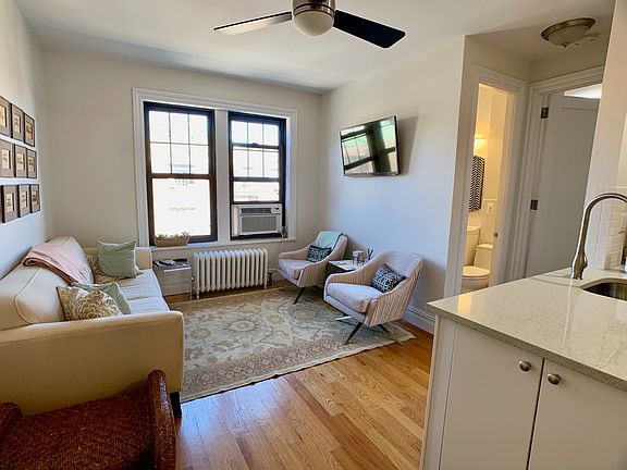 2nd image of 87 Barrow St APT 6C