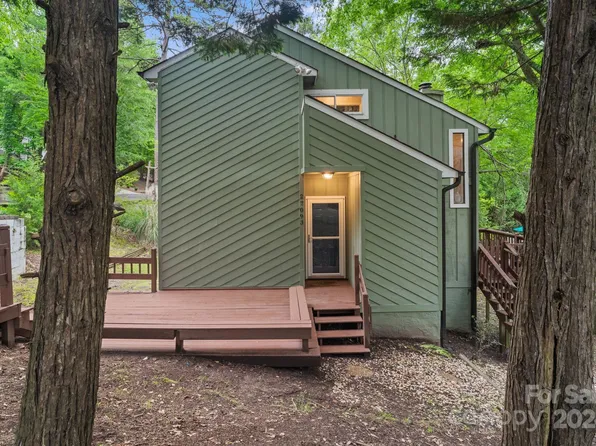 27093 Village Dr, Tega Cay, SC 29708