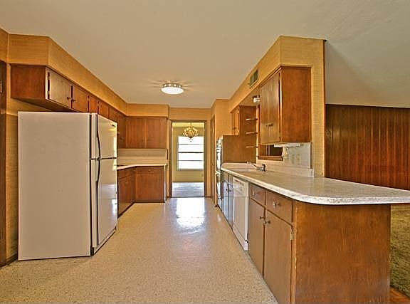 4th image of 4320 Reaumur Dr