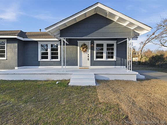 5th image of 2004 Denison St