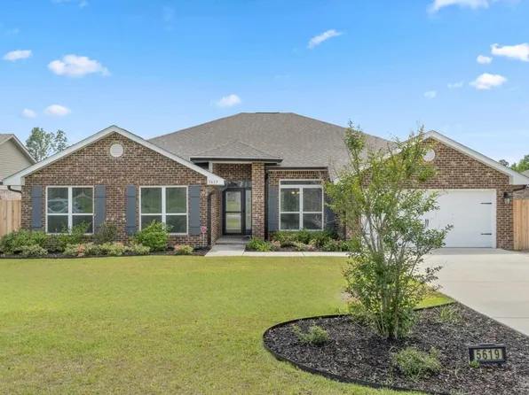 5619 Burr St, Milton, FL 32570