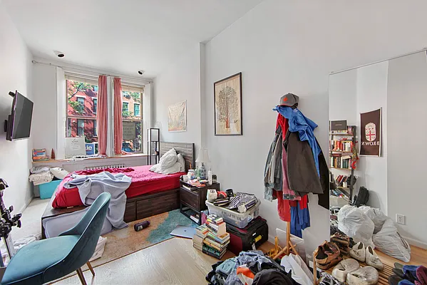 Rented by Charney Real Estate LLC | media 14