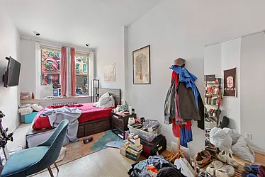 Rented by Charney Real Estate LLC