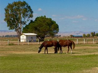 13557 Volta Rd, Los Banos, CA 93635