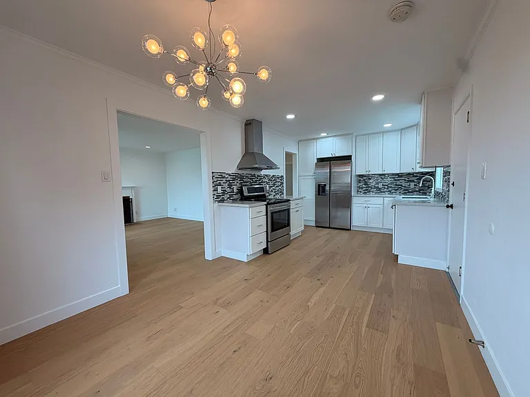710 W Orange Ave — Photo 7