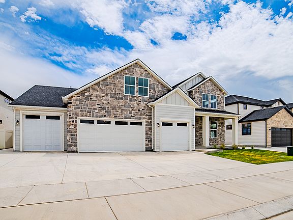2nd image of 223 S Cottonwood Rd #7501