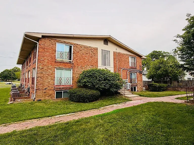1708 Jennifer Road — Photo 12