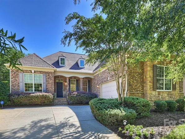 7325 Edenbridge Ln, Charlotte, NC 28226
