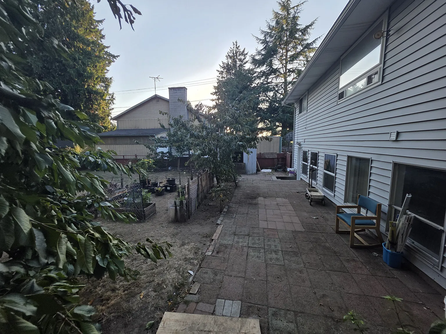 4 bed, 1820 sqft, $3,500 — Photo 4