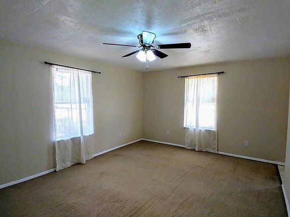4th image of 111 Janice Dr