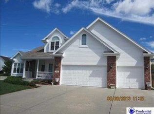414 Remington Rd, Papillion, NE 68046