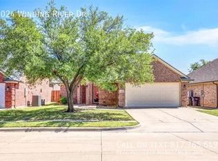 9024 Winding River Dr, Fort Worth, TX 76118