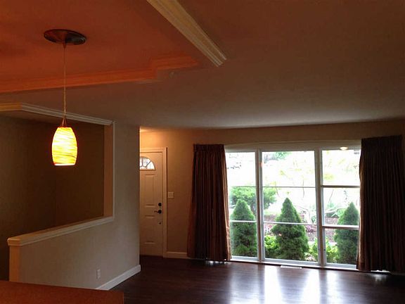5th image of 5143 N Montclair Ave