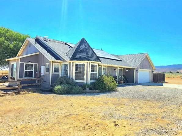 50008 Three Points Rd, Lancaster, CA 93536