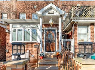 2112 23rd St, Astoria, NY 11105
