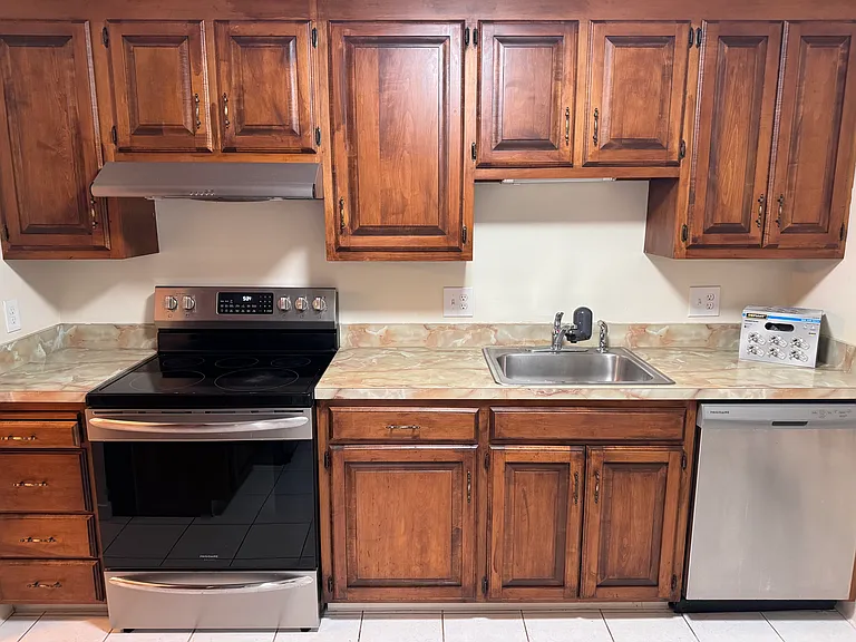 13 Saint Marc Cir #B — Photo 23
