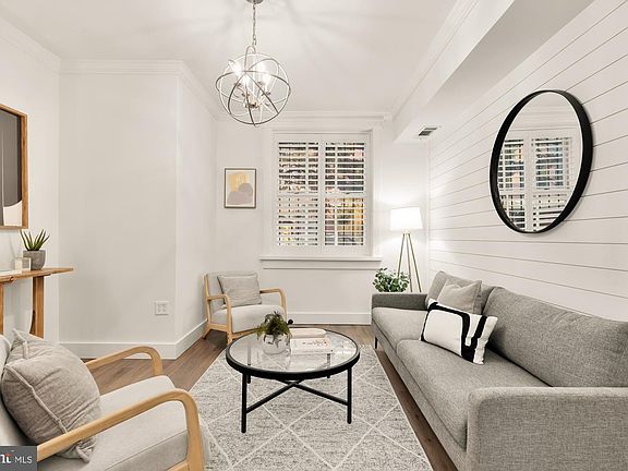 4th image of 512 U St NW APT 3