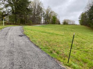 500 Sugar Loaf Mountain Rd, Morehead, KY 40351