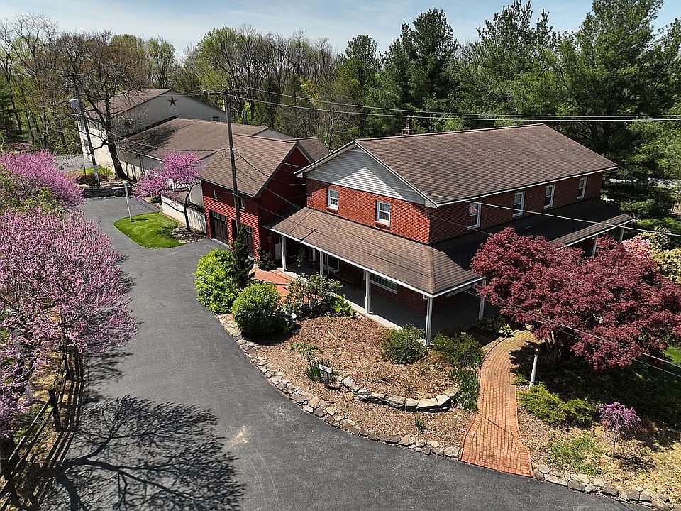 2nd image of 616 Owl Hill Rd