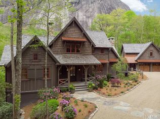 16 Canyons End Dr, Sapphire, NC 28736