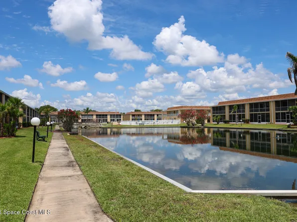 2135 N Courtenay Pkwy #211, Merritt Island, FL 32953