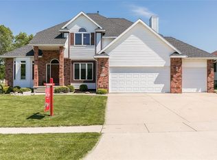 2800 Silver Oak Trl, Marion, IA 52302