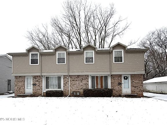 2nd image of 834 Gribbin Ln