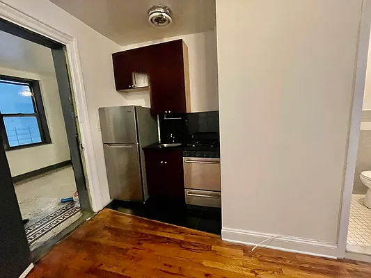 Rented by J PRESTON AND ASSOCIATES INC | media 3