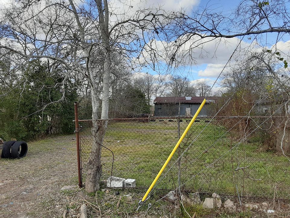 2nd image of 9705 Richcroft St