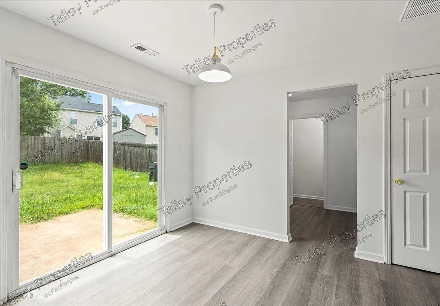 4 bed, 2.5 bath, 1625 sqft, $1,995 — Photo 4