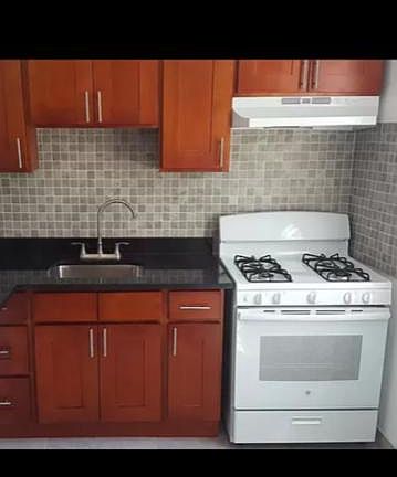 Kitchen (Brand New)
