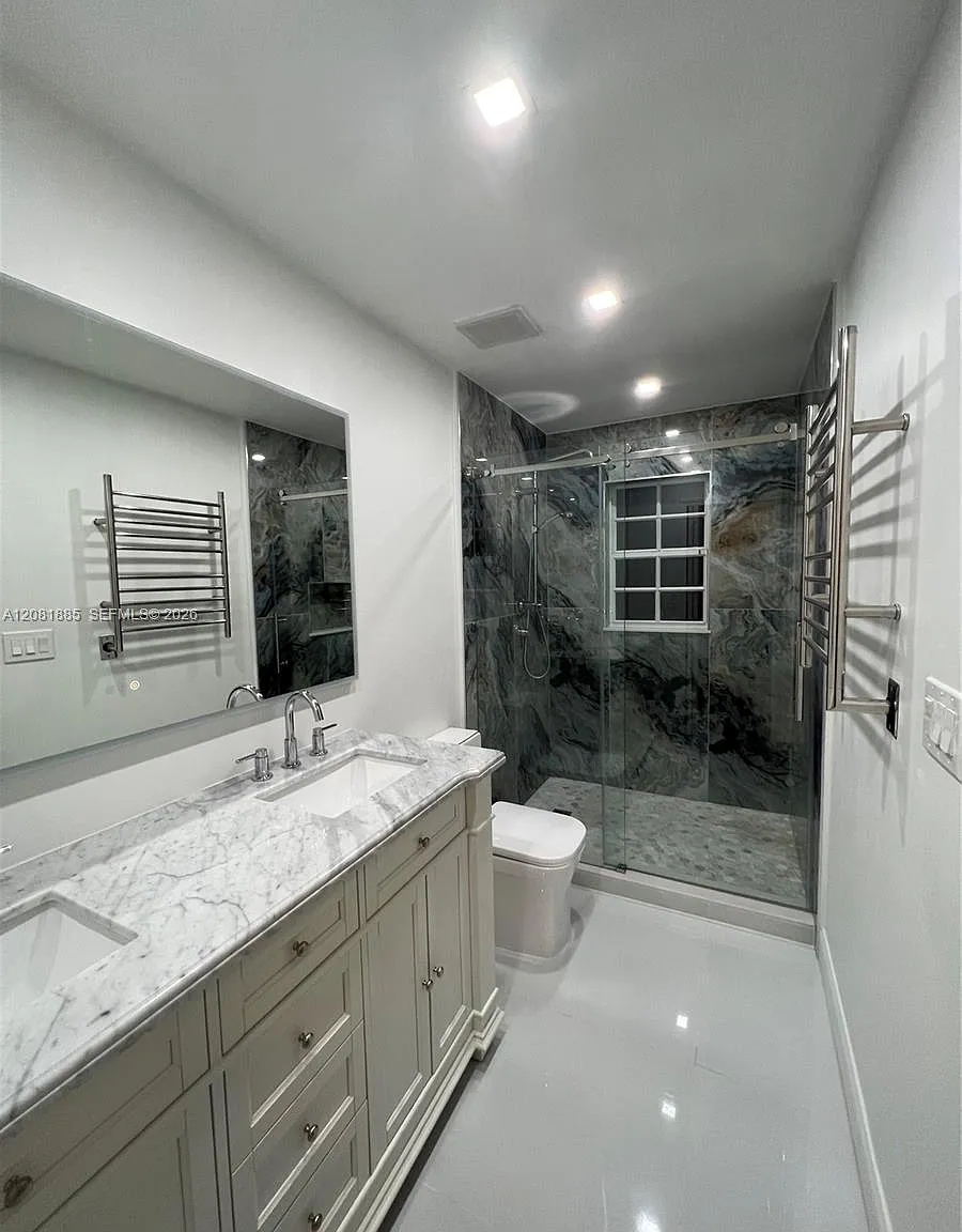 Sienna Villas Condo — Photo 1
