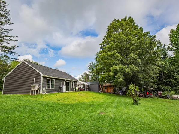 1467 Pushaw Road, Glenburn, ME 04401