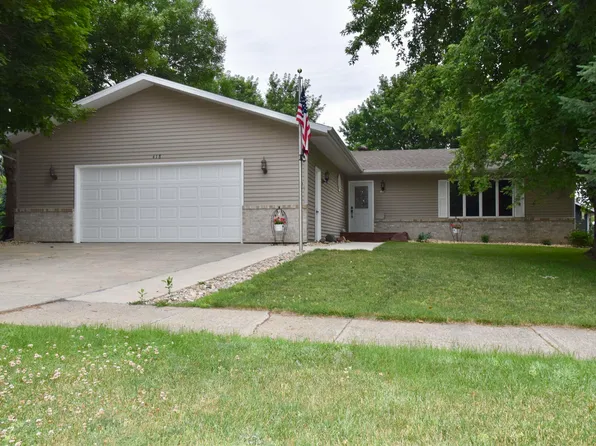 418 12th Ave NE, Sibley, IA 51249