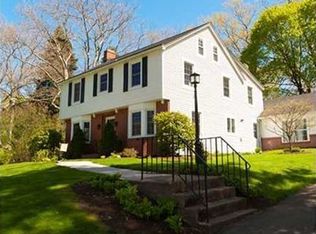 1107 Chestnut Hill Dr, Erie, PA 16509