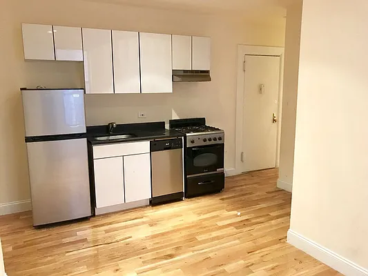 Rented by Platinum Properties | media 6