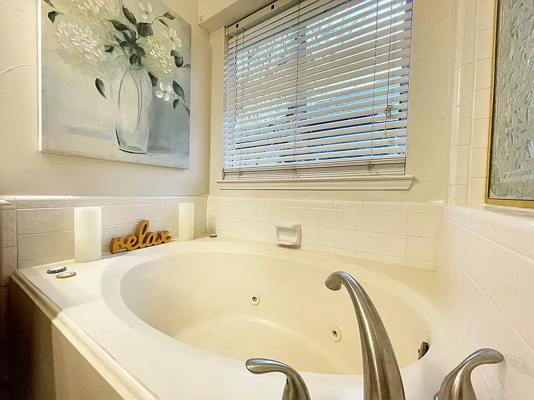 8306 Trail Lake Dr — Photo 2