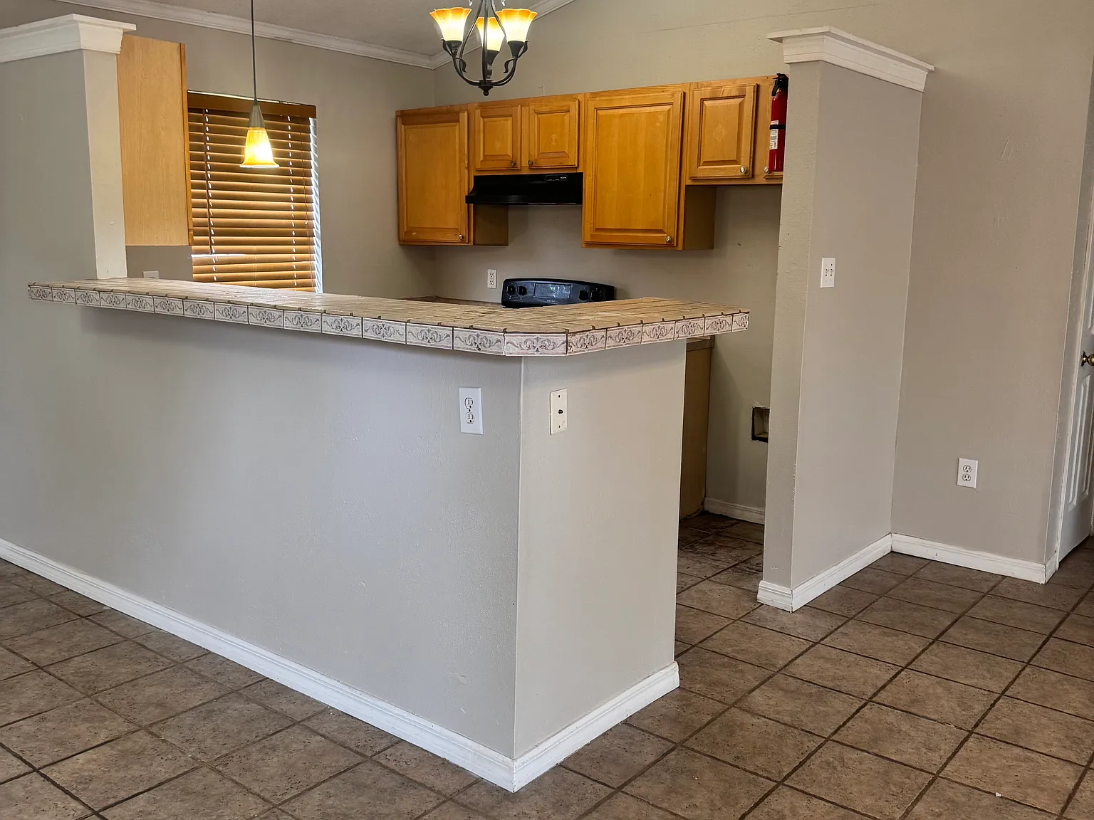 3 bed, 1174 sqft, $1,350 — Photo 4