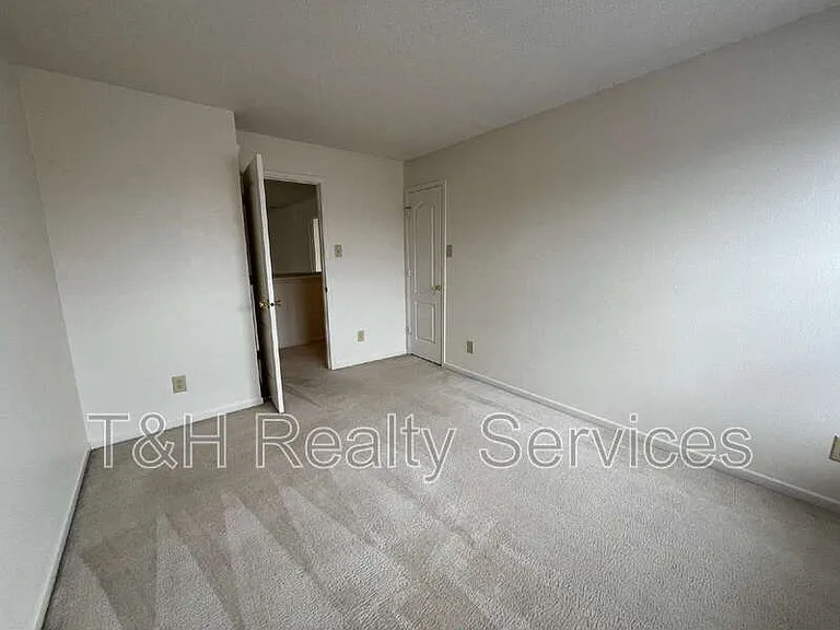 6146 Big Stone Dr — Photo 16