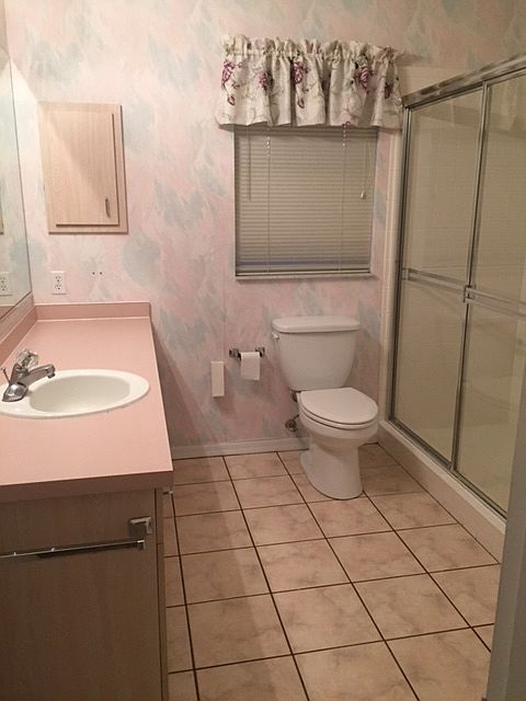 2nd image of 740 Vista Pl