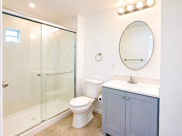 834 Linden Ave #B — Photo 3