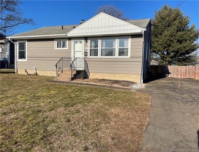 23 Check Point Lane, West Haven, CT, 06516