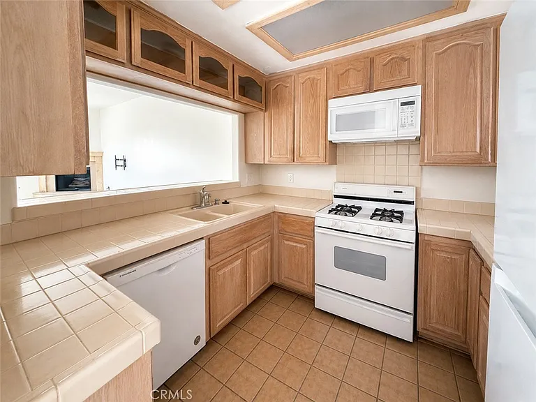 3645 Cardiff Ave #205 — Photo 9