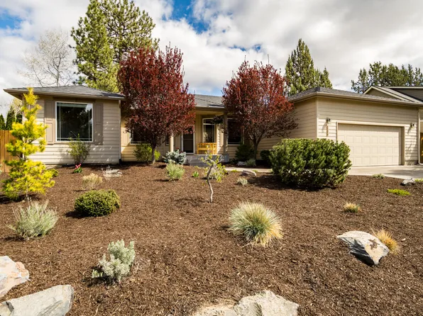 800 SE Shadowood Dr, Bend, OR 97702