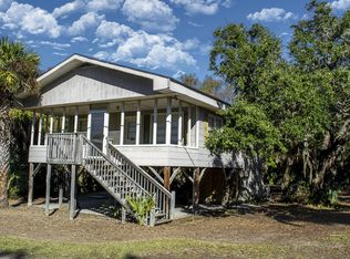 2411 Holmes St, Edisto Island, SC 29438