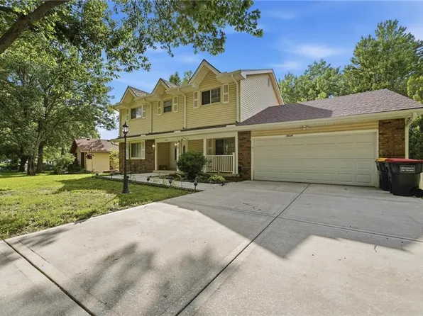 5528 NW Verlin Dr, Kansas City, MO 64152