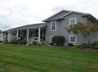 378 Greenview Ct, Wellington, OH 44090