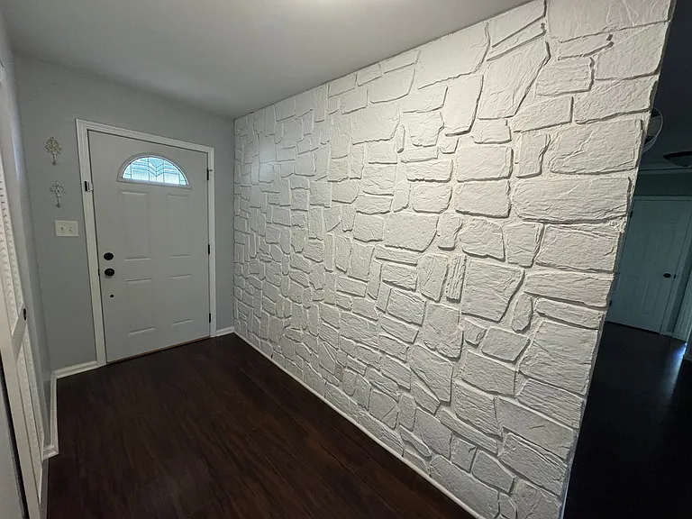 209 W Royal Dr — Photo 6