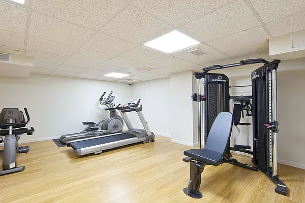 Rented by Compass | media 18