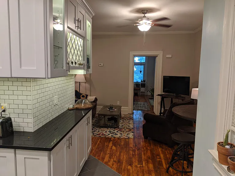 2334 Maple Ave #1 — Photo 6